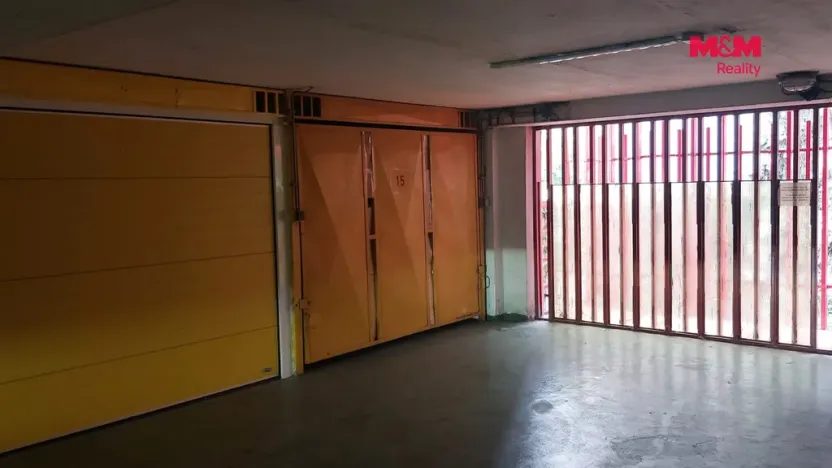 Prodej garáže, Praha, Chelčického, 18 m2