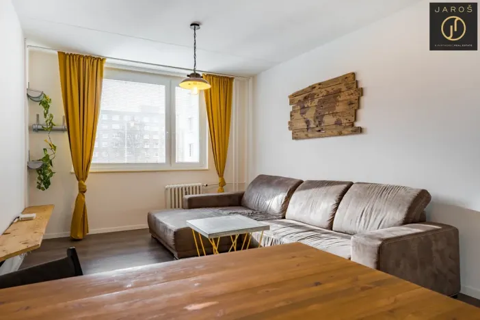 Pronájem bytu 2+kk, Kladno, Vít. Nezvala, 45 m2