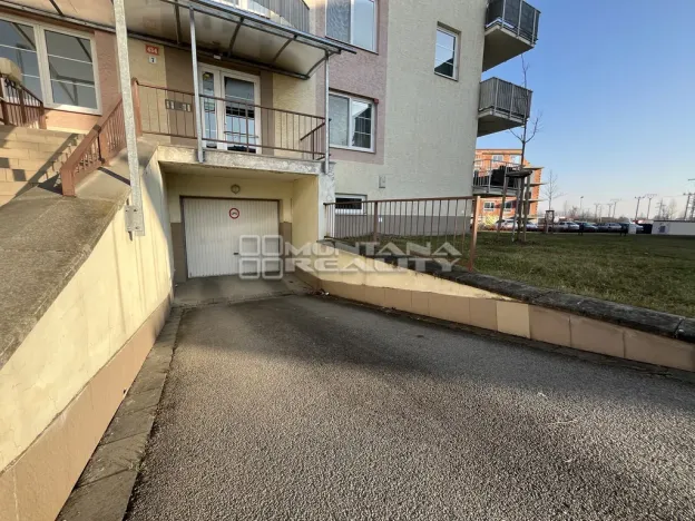 Prodej garážového stání, Olomouc, Topolová, 12 m2