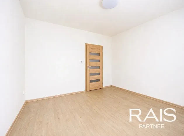 Prodej bytu 3+1, Hustopeče, Na Hradbách, 75 m2