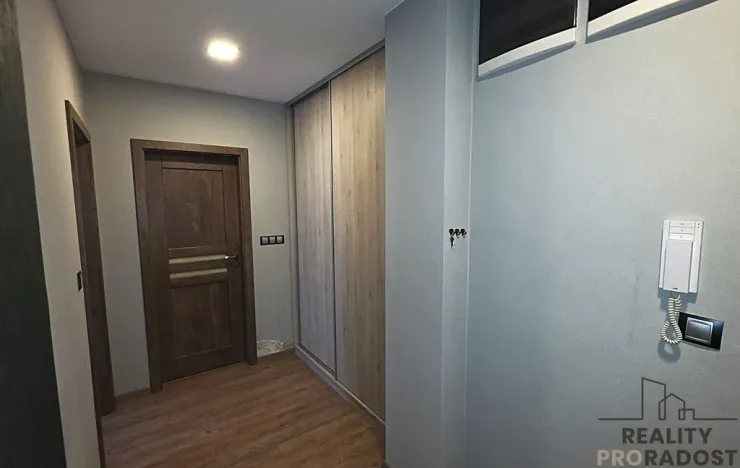 Pronájem bytu 2+kk, Brno, Křenová, 4970 m2