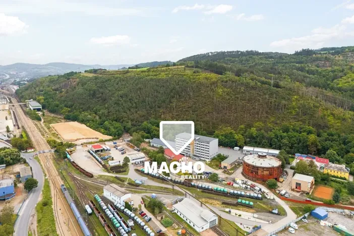 Pronájem kanceláře, Králův Dvůr, Tovární, 370 m2