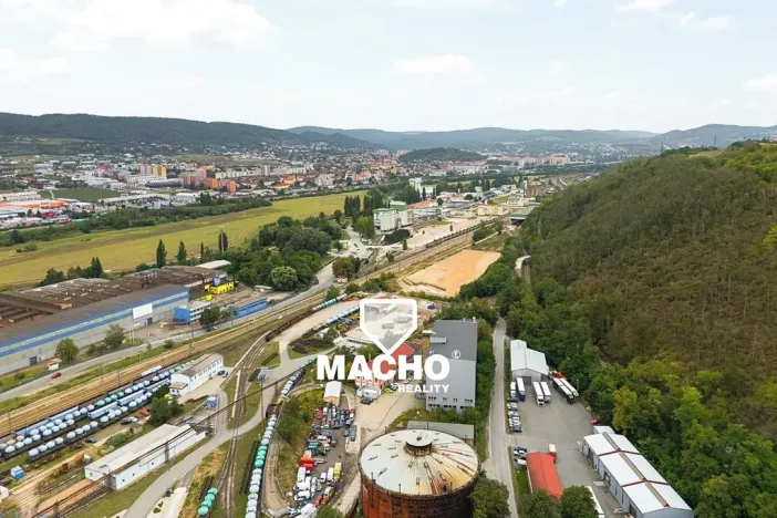 Pronájem výrobních prostor, Králův Dvůr, Tovární, 400 m2
