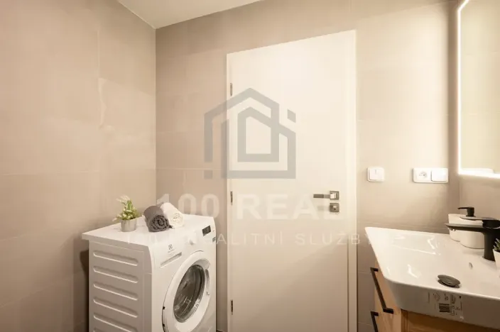 Pronájem bytu 2+kk, Pardubice, třída Míru, 54 m2