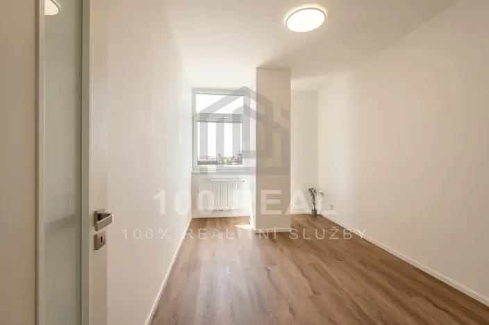 Pronájem bytu 2+kk, Pardubice, třída Míru, 54 m2
