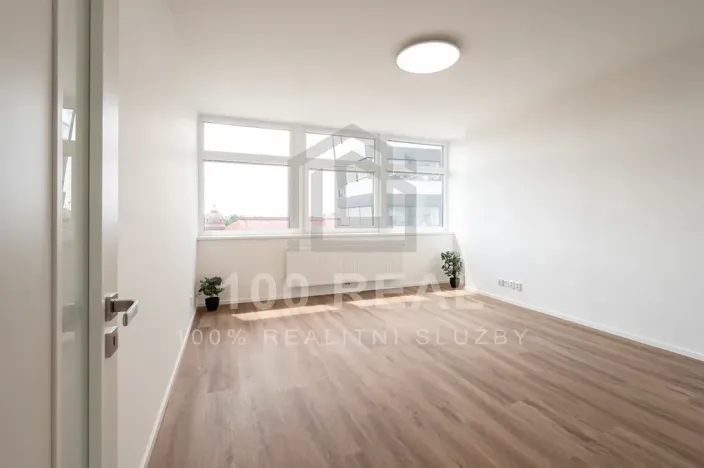 Pronájem bytu 2+kk, Pardubice, třída Míru, 51 m2
