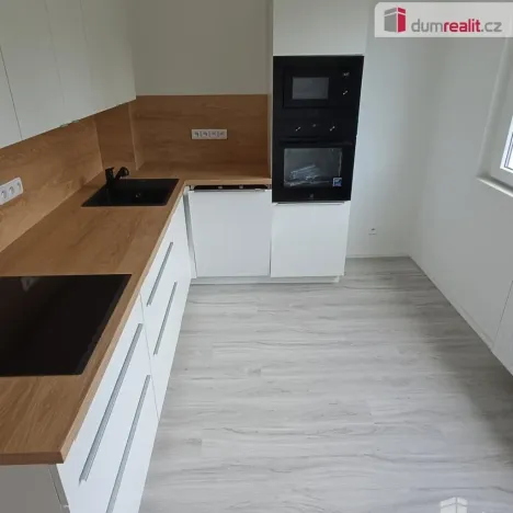 Pronájem bytu 2+1, Benešov nad Ploučnicí, Sídliště, 56 m2