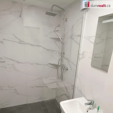Pronájem bytu 2+1, Benešov nad Ploučnicí, Sídliště, 56 m2