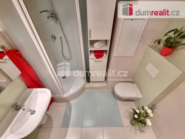 Pronájem bytu 2+kk, Kralupy nad Vltavou, sídl. Hůrka, 40 m2