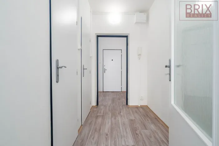 Prodej bytu 1+kk, Praha, Vavřenova, 28 m2
