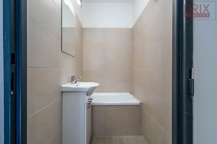 Prodej bytu 1+kk, Praha, Vavřenova, 28 m2