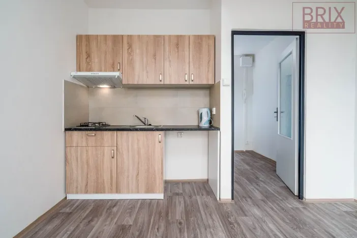 Prodej bytu 1+kk, Praha, Vavřenova, 28 m2