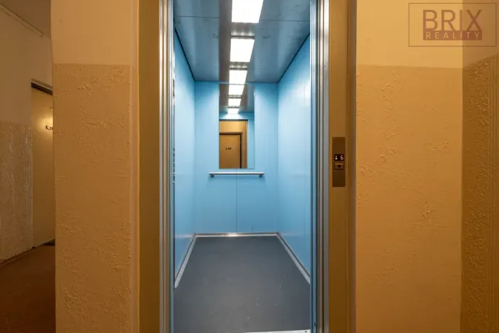 Prodej bytu 1+kk, Praha, Vavřenova, 28 m2