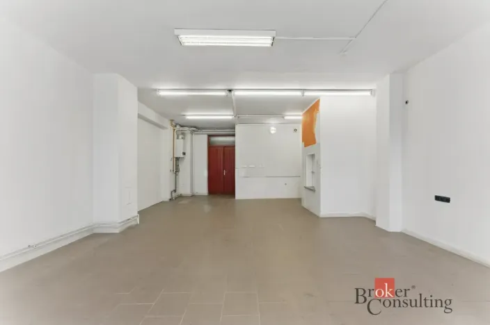 Prodej obchodního prostoru, Žďár nad Sázavou - Žďár nad Sázavou 6, Nádražní, 63 m2