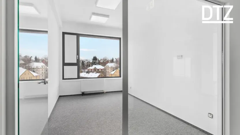 Pronájem kanceláře, Liberec - Liberec II-Nové Město, Chrastavská, 277 m2