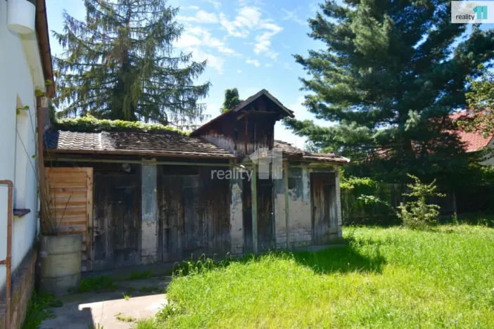 Prodej rodinného domu, Pardubice - Rosice, Fügnerova, 1910 m2