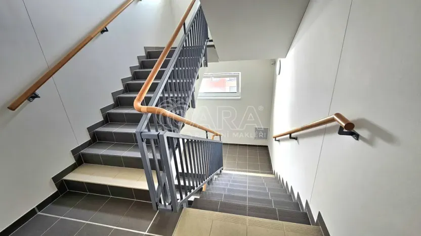Pronájem bytu 2+kk, Praha - Hlubočepy, Fabiánové, 42 m2