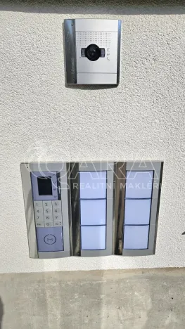 Pronájem bytu 2+kk, Praha - Hlubočepy, Fabiánové, 42 m2