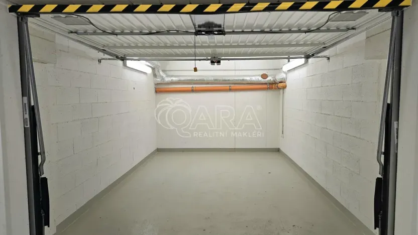 Pronájem bytu 2+kk, Praha - Hlubočepy, Fabiánové, 42 m2