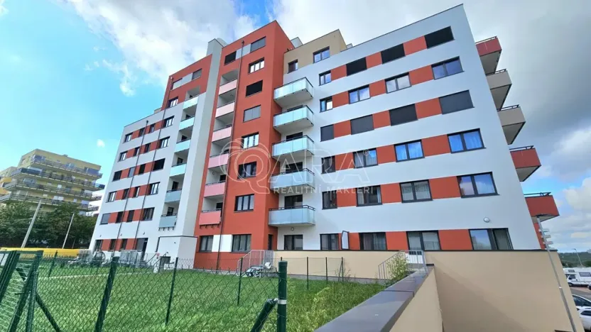 Pronájem bytu 2+kk, Praha - Hlubočepy, Fabiánové, 42 m2