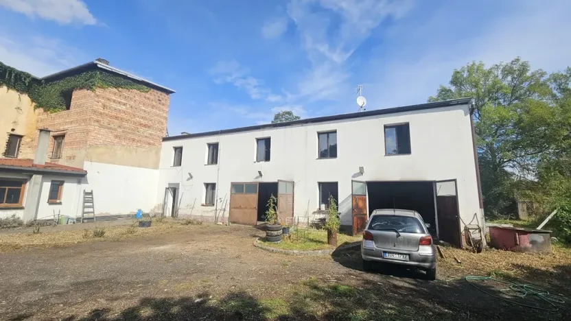 Prodej výrobních prostor, Býčkovice - Velký Újezd, 700 m2