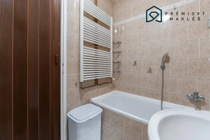 Prodej bytu 2+1, Chomutov, Fügnerova, 58 m2
