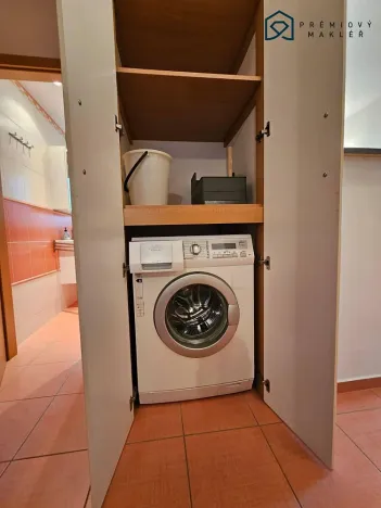 Pronájem bytu 3+1, Meziboří, Okružní, 60 m2