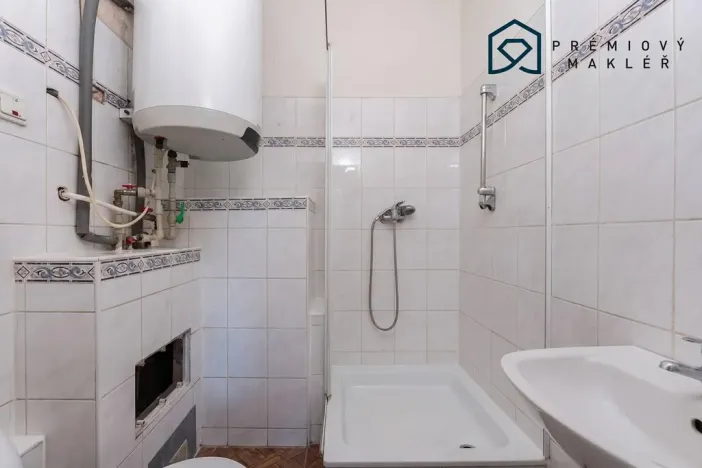 Prodej rodinného domu, Brandov, Rudé armády, 300 m2