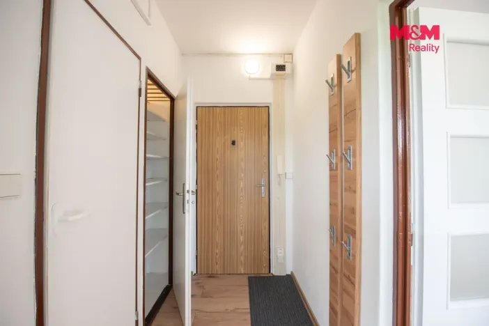 Pronájem bytu 1+1, Hradec Králové - Moravské Předměstí, Sezemická, 33 m2