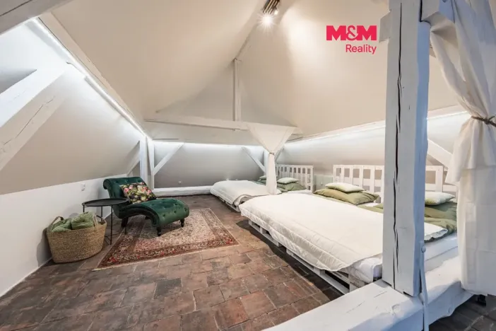 Pronájem rodinného domu, Rožďalovice, Tyršova, 300 m2