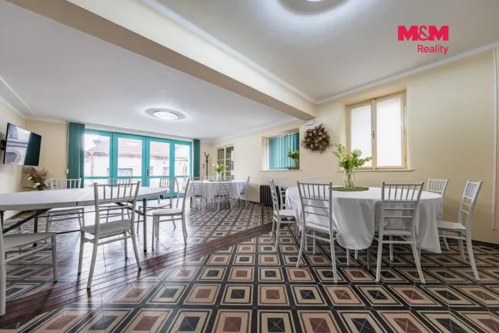 Pronájem rodinného domu, Rožďalovice, Tyršova, 300 m2