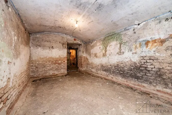 Prodej obchodního prostoru, Praha - Vinohrady, Chodská, 99 m2