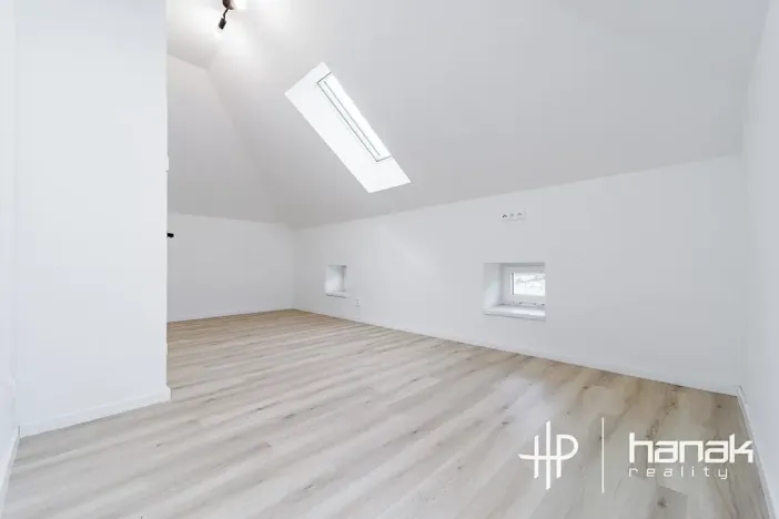 Pronájem bytu 3+kk, Velký Újezd, Přerovská, 85 m2