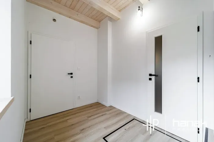 Pronájem bytu 3+kk, Velký Újezd, Přerovská, 85 m2