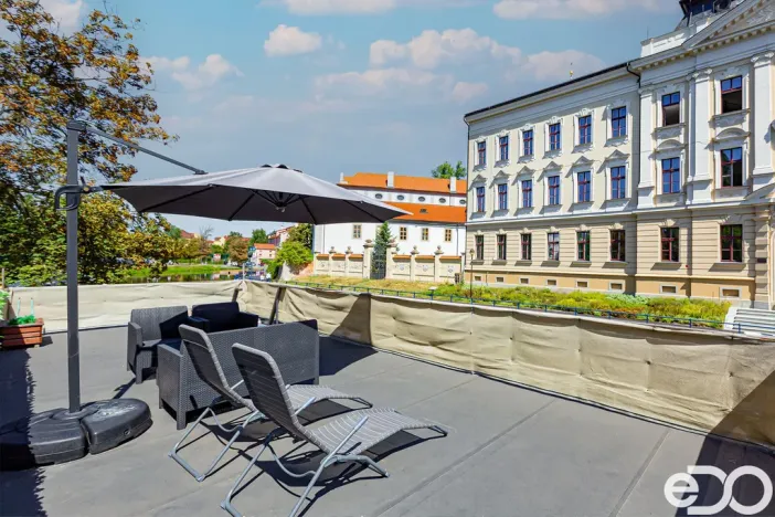 Prodej komerční nemovitosti, České Budějovice, Sokolský ostrov, 70 m2
