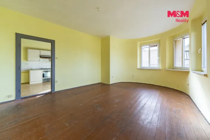 Prodej bytu 2+1, Aš, Nádražní, 73 m2