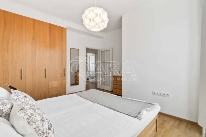 Pronájem bytu 2+kk, Praha - Bubeneč, Ve struhách, 45 m2