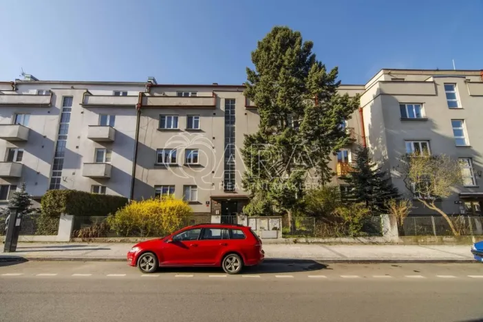 Pronájem bytu 2+kk, Praha - Bubeneč, Ve struhách, 45 m2