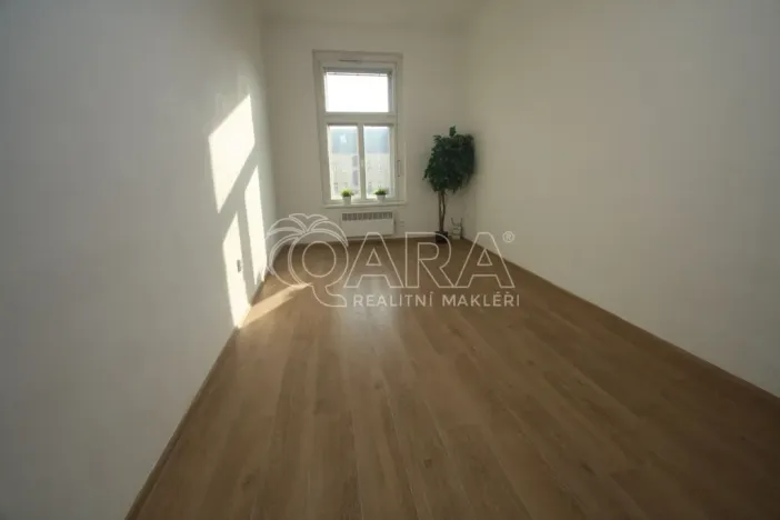 Pronájem bytu 1+kk, Praha - Žižkov, Hartigova, 29 m2