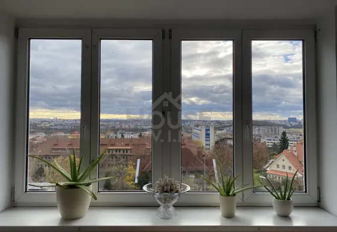 Pronájem bytu 3+kk, Praha - Vinohrady, V Horní Stromce, 75 m2
