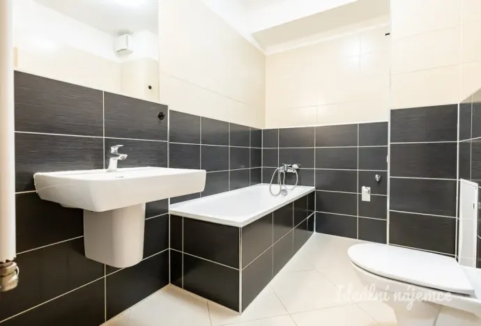Pronájem bytu 1+kk, Praha - Vysočany, Pod Harfou, 32 m2