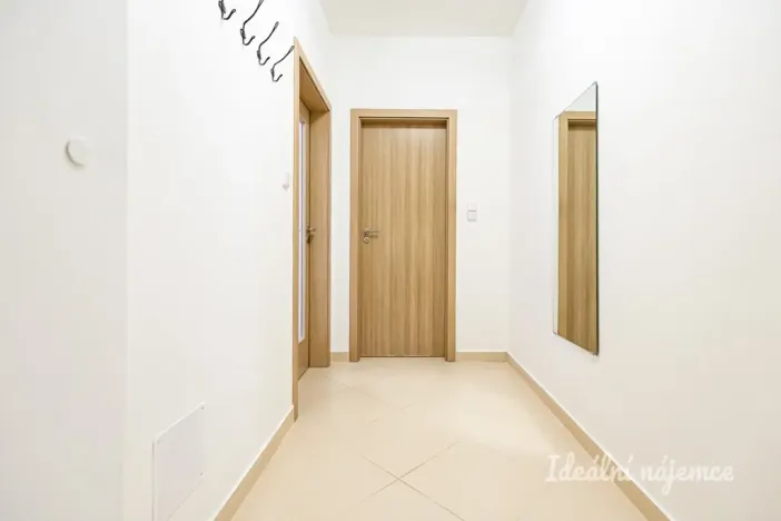 Pronájem bytu 1+kk, Praha - Vysočany, Pod Harfou, 32 m2