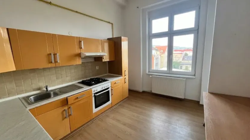 Prodej komerční nemovitosti, Teplice, Karla Čapka, 353 m2