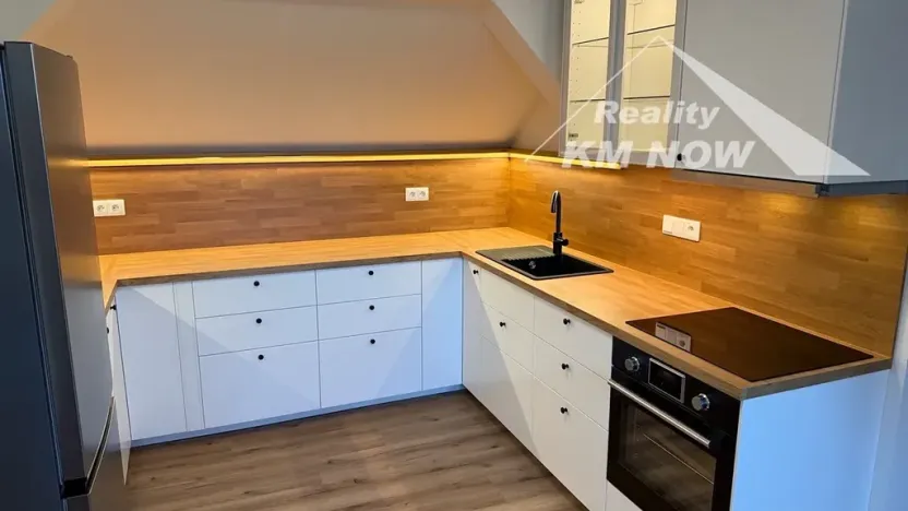 Pronájem bytu 3+kk, Kroměříž, Velké náměstí, 80 m2