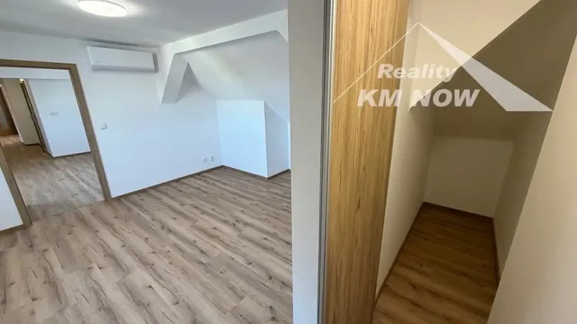 Pronájem bytu 3+kk, Kroměříž, Velké náměstí, 80 m2