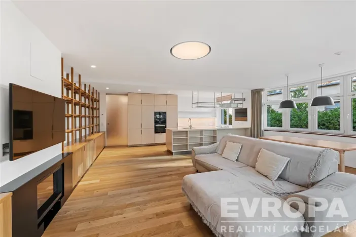 Pronájem bytu 4+kk, Praha - Strašnice, Pod strašnickou vinicí, 113 m2