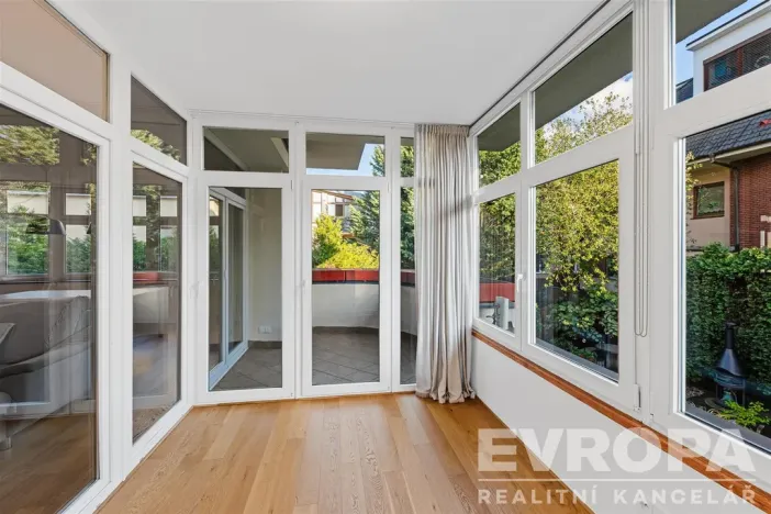 Pronájem bytu 4+kk, Praha - Strašnice, Pod strašnickou vinicí, 113 m2