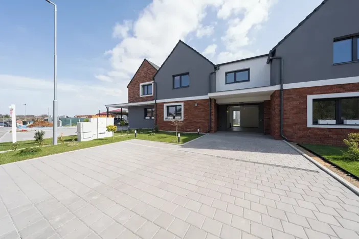Prodej bytu 4+kk, Syrovice, 138 m2