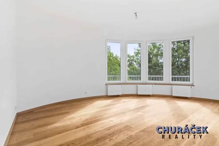 Prodej bytu 4+kk, Praha - Libeň, Nad Okrouhlíkem, 105 m2