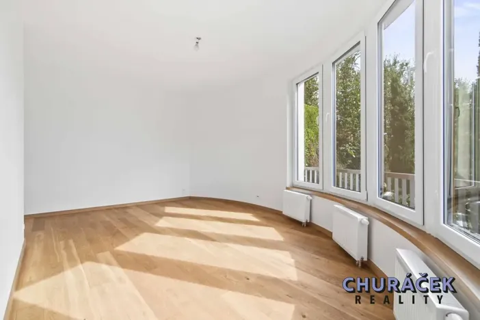 Prodej bytu 4+kk, Praha - Libeň, Nad Okrouhlíkem, 105 m2